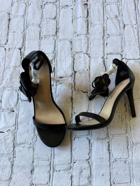 New black heel